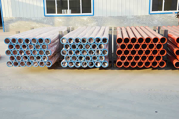 Concrete pumping pipe